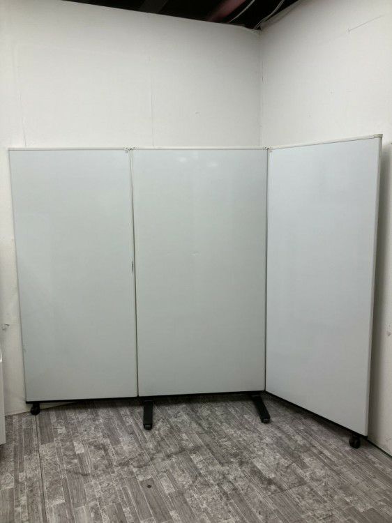 コクヨ3連結スクリーンホワイトボード 商品画像1