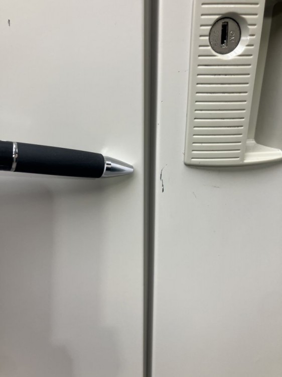 オカムラFZタイプシリーズ 8人用ロッカー 商品画像9