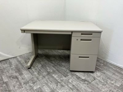 コクヨBS+シリーズ 1100片袖デスク 商品画像1