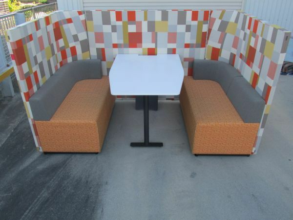 コクヨbrackets(ブラケッツ)シリーズ　コクヨ 対面ミーティングブースセット 商品画像1