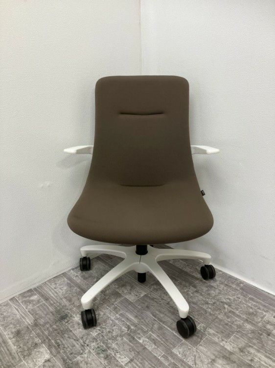 イトーキMOVU(モーブ)シリーズ 固定肘付モーブチェア 商品画像2