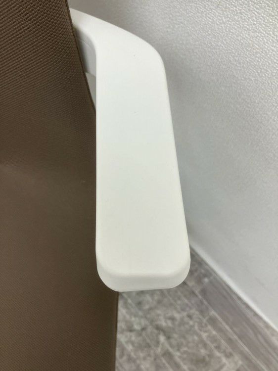 イトーキMOVU(モーブ)シリーズ 固定肘付モーブチェア 商品画像4