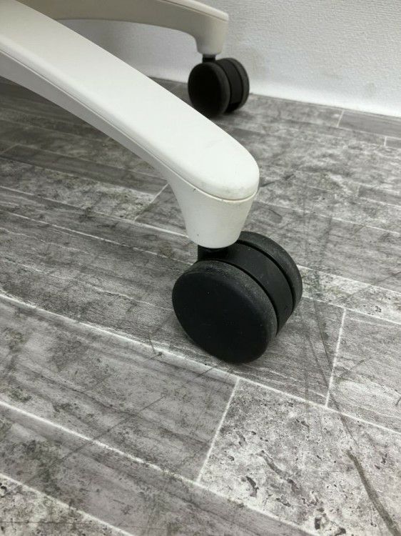 イトーキMOVU(モーブ)シリーズ 固定肘付モーブチェア 商品画像6