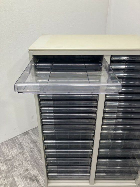 オカムラ天板付きB4クリアケース書庫	 商品画像3