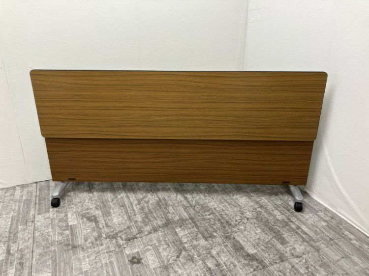 イトーキ1800サイドスタックテーブル 商品画像1