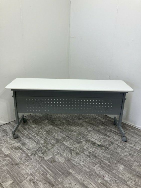1500サイドスタックテーブル 商品画像1