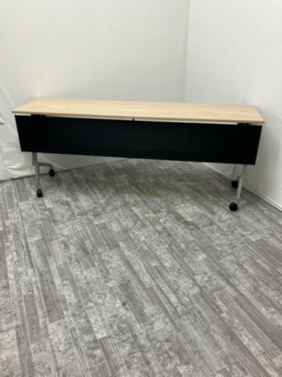 イトーキスレントシリーズ 1800サイドスタックテーブル 商品画像1