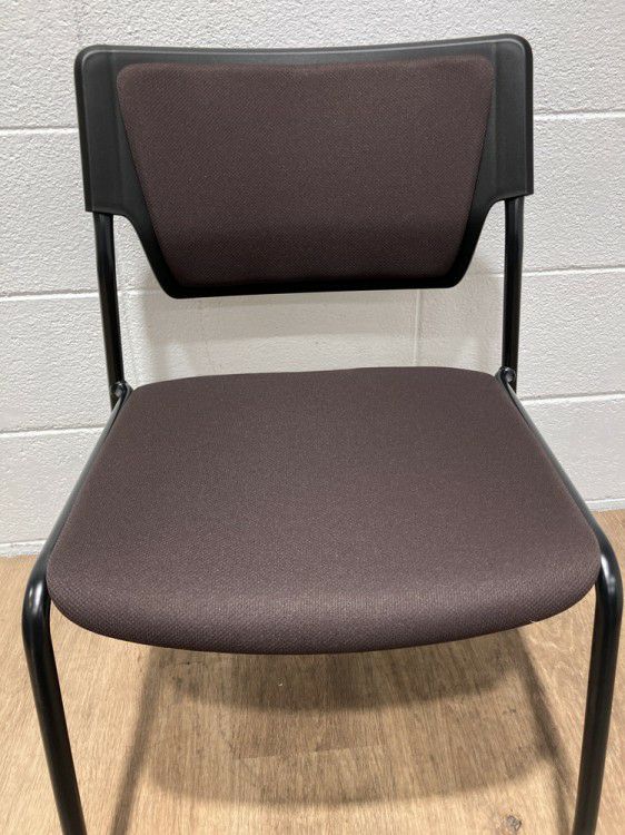 イトーキエレックSCシリーズ スタッキングチェア 商品画像6