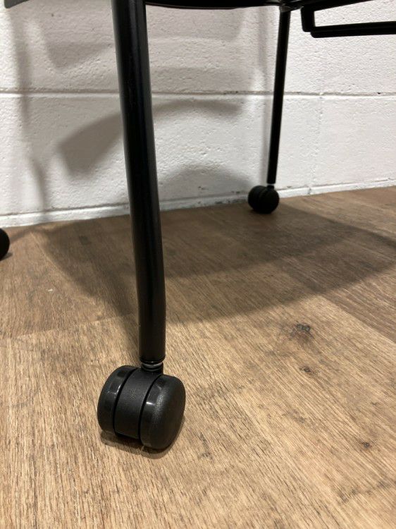 イトーキエレックSCシリーズ スタッキングチェア 商品画像8