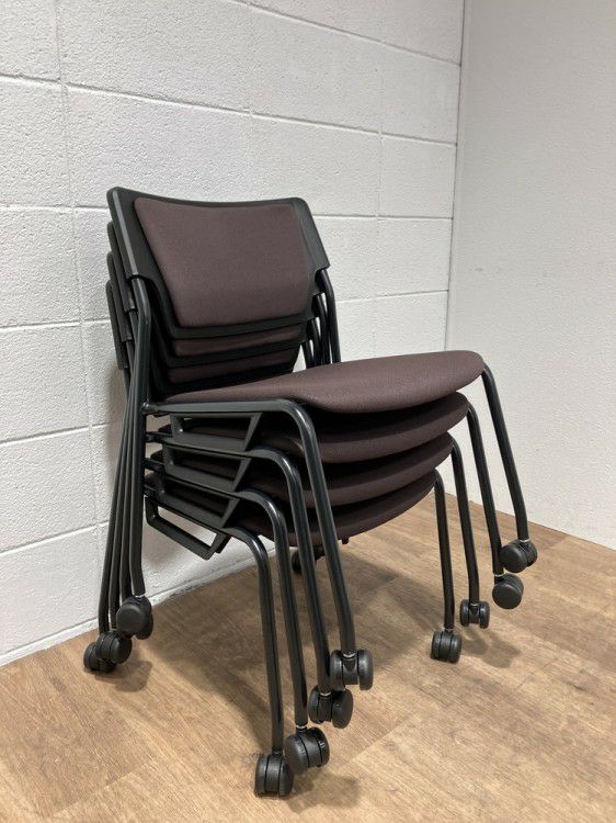 イトーキエレックSCシリーズ スタッキングチェア 商品画像10