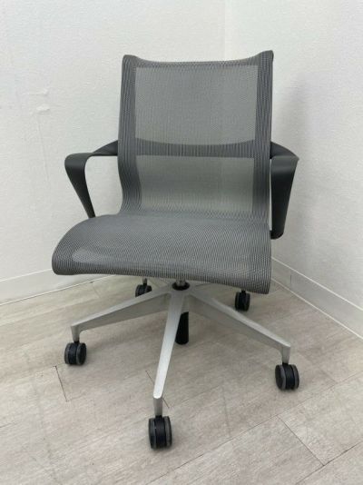 HermanMiller（ハーマンミラー）セトゥーチェア 固定肘付セトゥーチェア 商品画像1