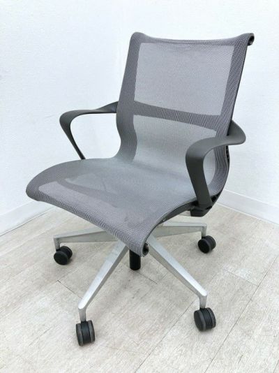 HermanMiller（ハーマンミラー）セトゥーチェア 固定肘付セトゥーチェア 商品画像1
