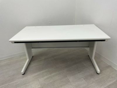 イトーキCZシリーズ 1400平デスク 商品画像1
