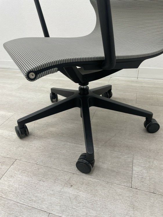 アイコ固定肘付OAチェア 商品画像9