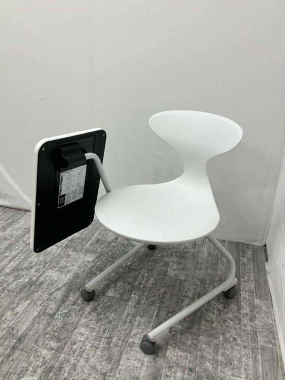 コクヨキャンパスアップシリーズ メモ台付キャンパスアップチェア 商品画像2