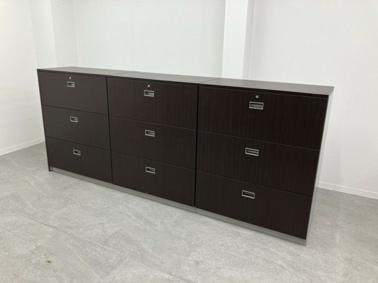 イトーキシンラインRシリーズ 3連式天板付3段ラテラル書庫 商品画像1