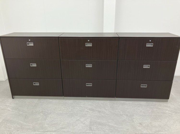 イトーキシンラインRシリーズ 3連式天板付3段ラテラル書庫 商品画像2