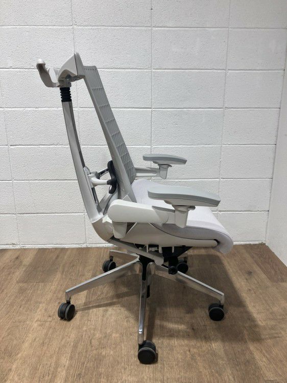 イトーキAct(アクト)チェア 可動肘付アクトチェア 商品画像5