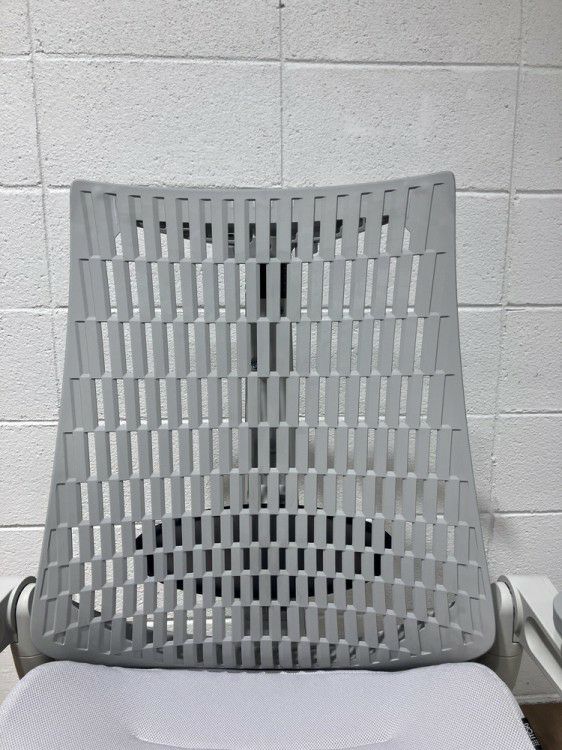 イトーキAct(アクト)チェア 可動肘付アクトチェア 商品画像7