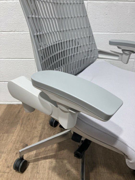 イトーキAct(アクト)チェア 可動肘付アクトチェア 商品画像9