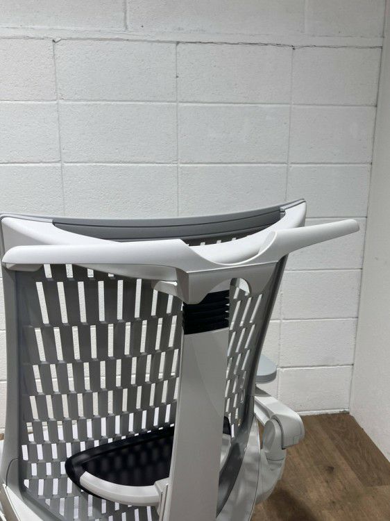 イトーキAct(アクト)チェア 可動肘付アクトチェア 商品画像13