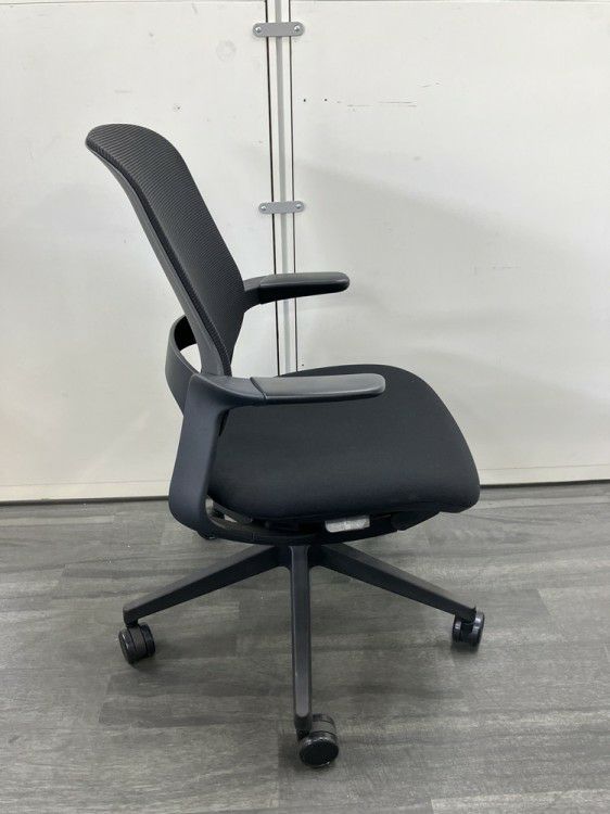 FURSYS(ファシス)T250シリーズ 固定肘付OAチェア 商品画像5