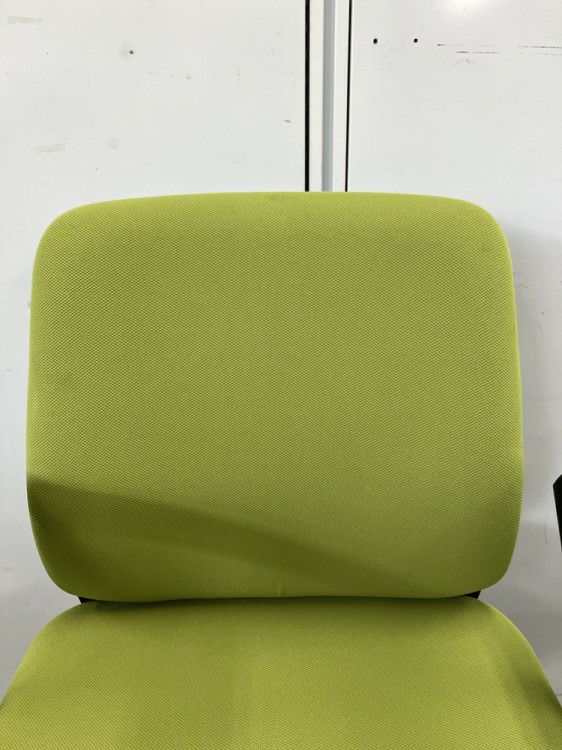 イトーキtorteR(トルテR)チェア 固定肘付トルテRチェア 商品画像8