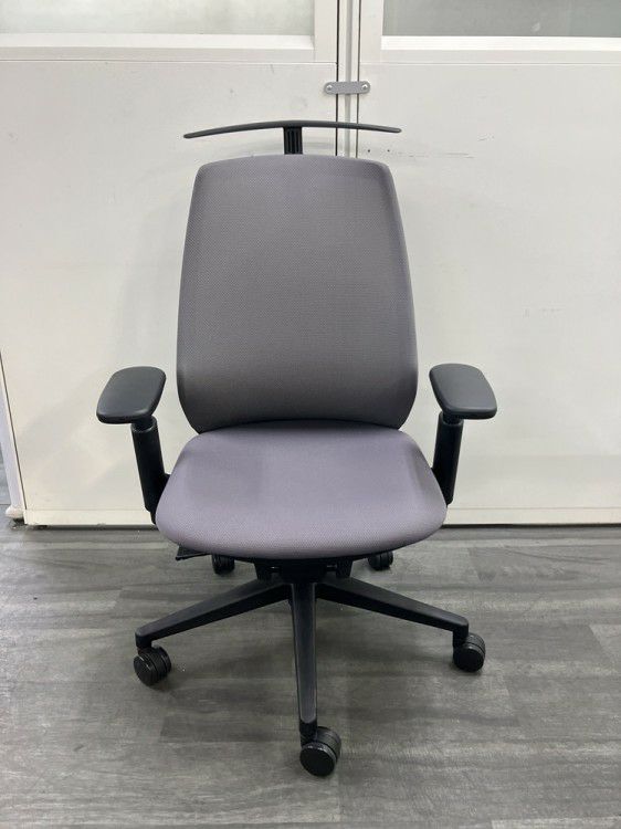 ウチダ（内田洋行）ニンバスチェア 可動肘付ニンバスチェア 商品画像2