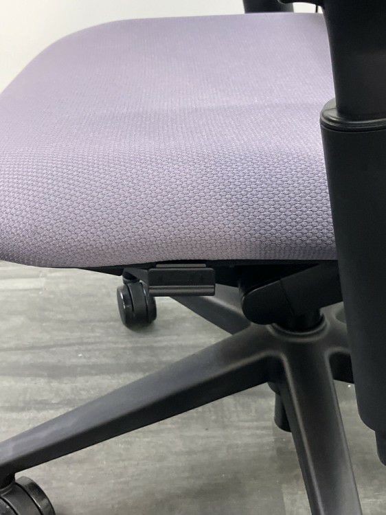 ウチダ（内田洋行）ニンバスチェア 可動肘付ニンバスチェア 商品画像11