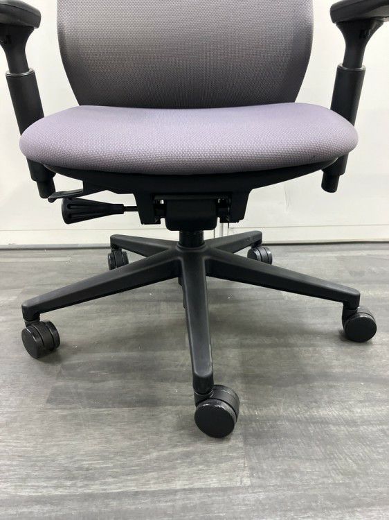 ウチダ（内田洋行）ニンバスチェア 可動肘付ニンバスチェア 商品画像14