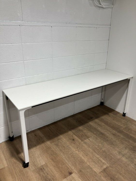 ウチダ（内田洋行）フェルベクトシリーズ ワークテーブル 商品画像1