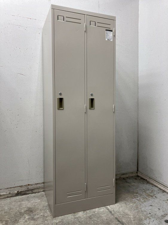 コクヨLKシリーズ　（コクヨ） 2人用ロッカー 商品画像1