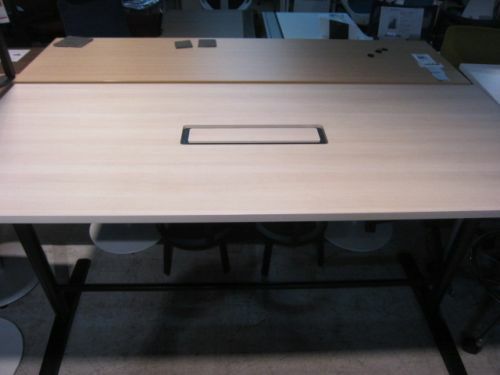 オカムラハイテーブル 商品画像2