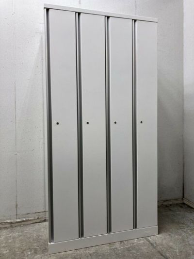 オカムラ SWタイプシリーズ 4人用ロッカー