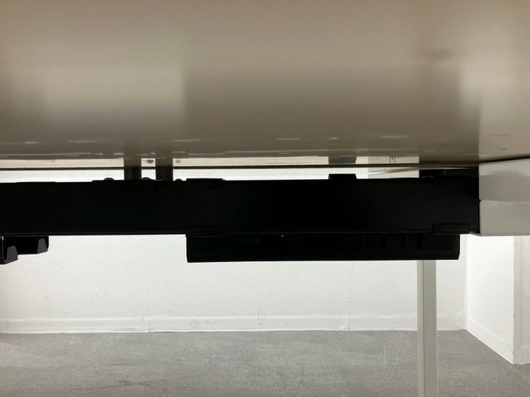 オカムラPro Unit(プロユニット)シリーズ 2400フリーアドレスデスク 商品画像9