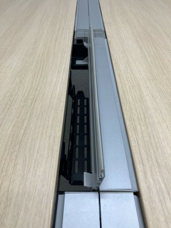 オカムラPro Unit(プロユニット)シリーズ 2400フリーアドレスデスク 商品画像10