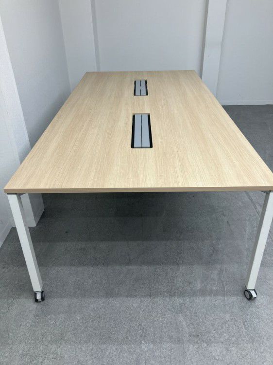 オカムラAption Free(アプションフリー)シリーズ 2400ミーティングテーブル 商品画像3