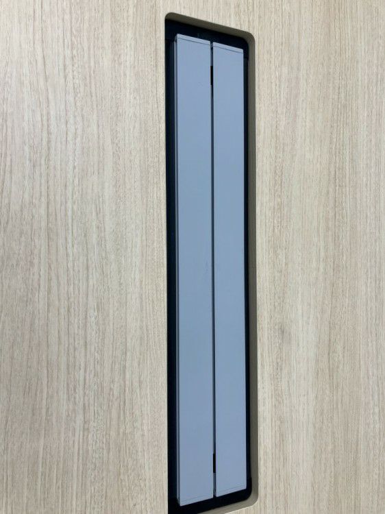 オカムラAption Free(アプションフリー)シリーズ 2400ミーティングテーブル 商品画像5