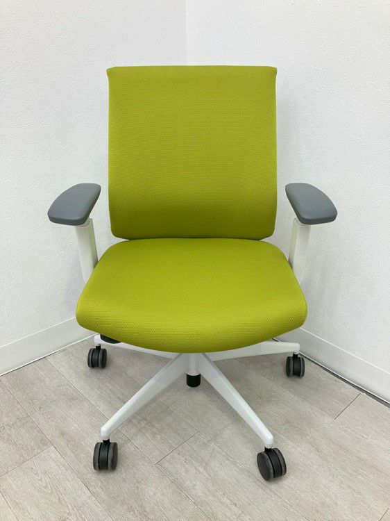 コクヨWizard3(ウィザード3)チェア 可動肘付ウィザード3チェア 商品画像2