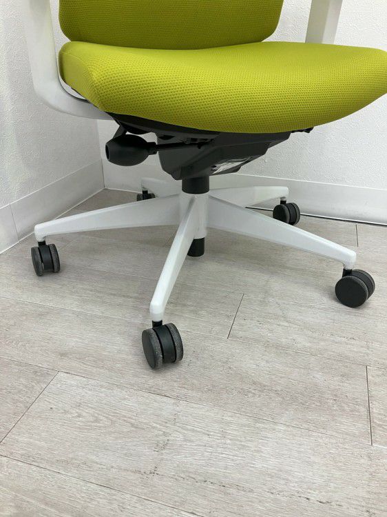 コクヨWizard3(ウィザード3)チェア 可動肘付ウィザード3チェア 商品画像11