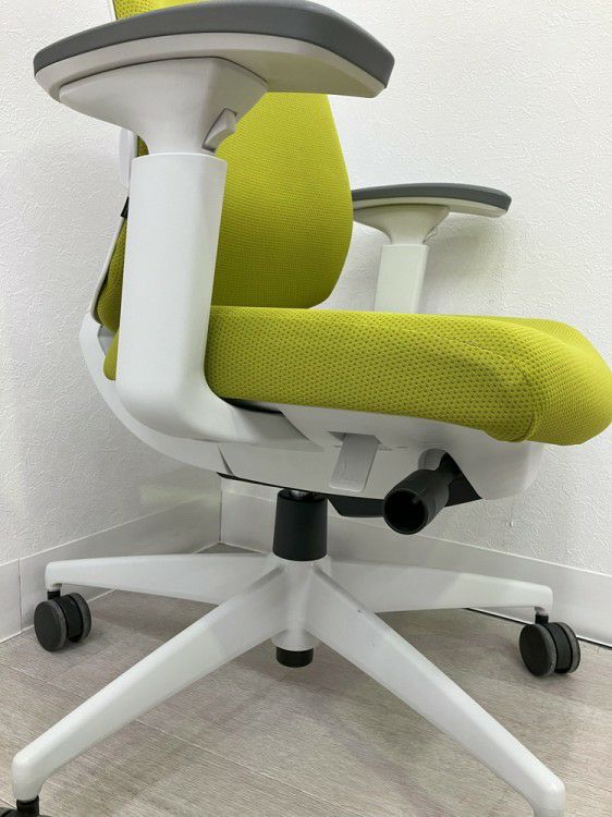 コクヨWizard4（ウィザード4）シリーズ 可動肘付ウィザード4チェア 商品画像10