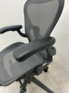 HermanMiller（ハーマンミラー）アーロンチェア 可動肘付アーロンチェア 商品画像6