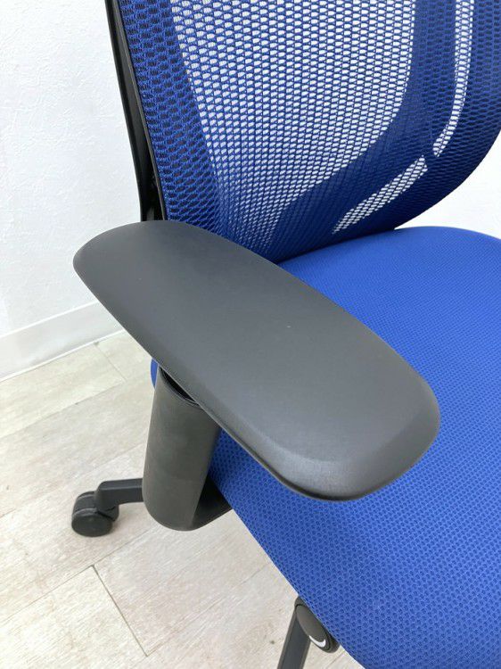 オカムラSylphy(シルフィー)チェア 可動肘付シルフィーチェア 商品画像6