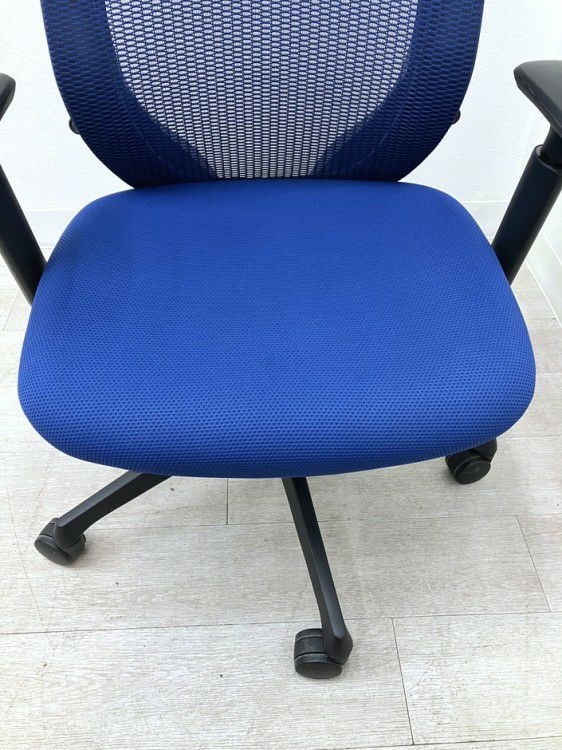 オカムラSylphy(シルフィー)チェア 可動肘付シルフィーチェア 商品画像8