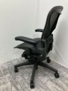 HermanMiller（ハーマンミラー）アーロンチェア 可動肘付アーロンチェア 商品画像6
