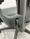 HermanMiller（ハーマンミラー）アーロンチェア 可動肘付アーロンチェア 商品画像9