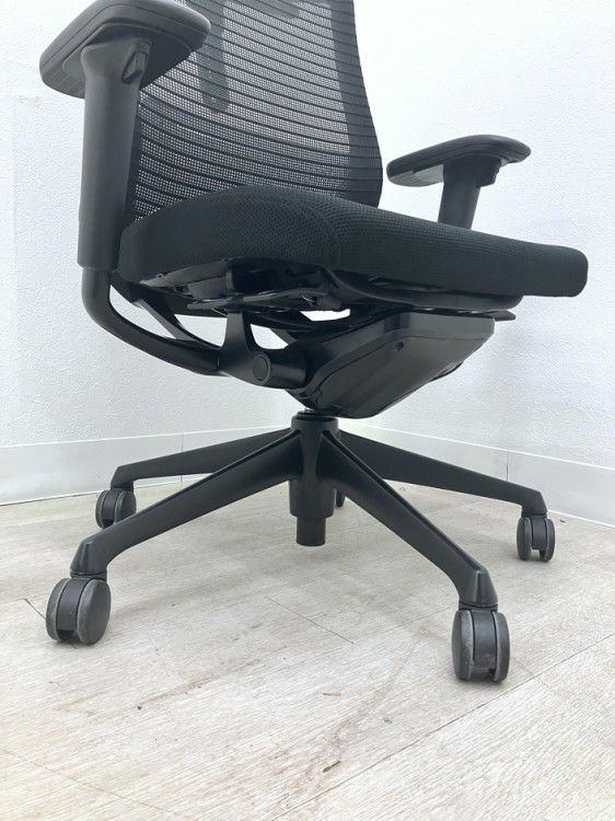 オカムラChoral（コーラル）チェア 可動肘付コーラルチェア 商品画像9