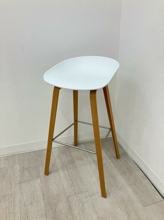 ABOUT A (アバウト ア)シリーズ ハイスツール 商品画像1