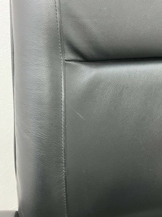 オカムラCEシリーズ 役員チェア 商品画像15