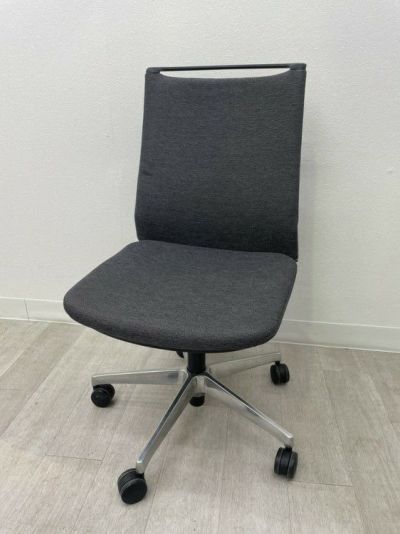 オカムラmode(モード)シリーズ モードチェア 商品画像1